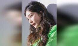 娱乐吃瓜女艺人隐瞒恋情,女艺人恋情保密背后的真相揭秘