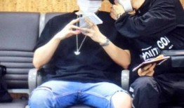 娱乐八卦姐妹吃瓜视频,姐妹吃瓜视频带你领略明星幕后故事